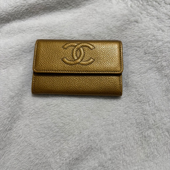CHANEL Handbags - Chanel card holder includes box and shopping bag